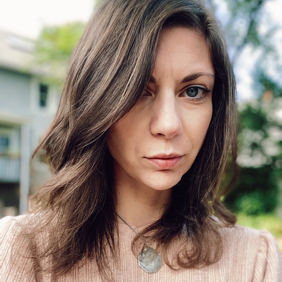 Meet your Posher, Brianna - Picture 1 of 1